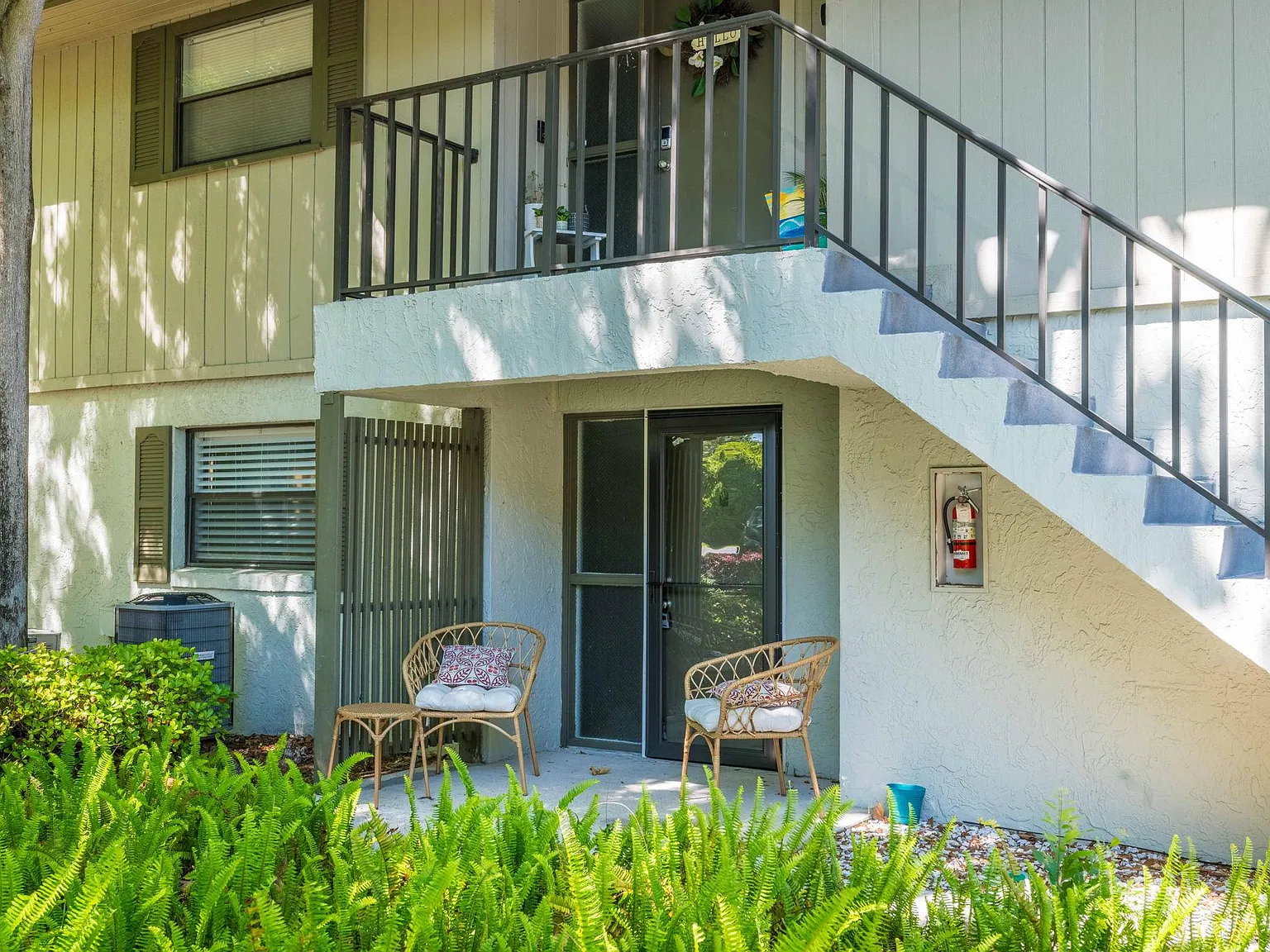 1 Tarragona Ct — Photo 4