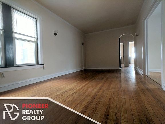 2nd image of 2100 W Ainslie St #2108W1