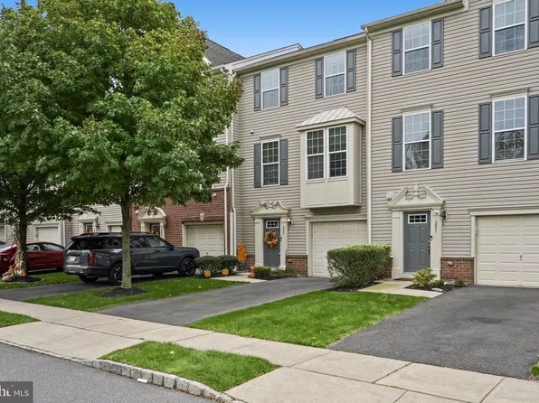 203 Perry Way, Cinnaminson, NJ 08077
