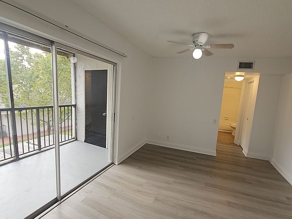 2nd image of 4537 Treehouse Ln #G-7