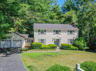 13 Ivy Ln, Andover, MA 01810