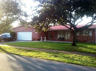 8521 NW 19th St, Pembroke Pines, FL 33024