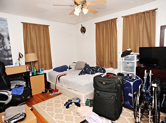5th image of 7310 Zimpel St