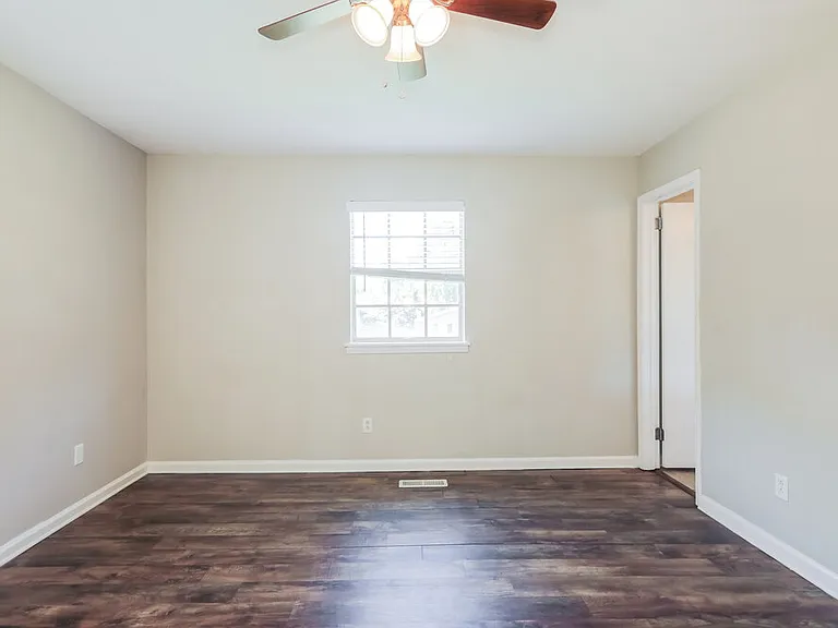 1760 Sonia Dr — Photo 13