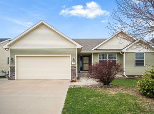 6005 Pine Ridge St, Johnston, IA 50131