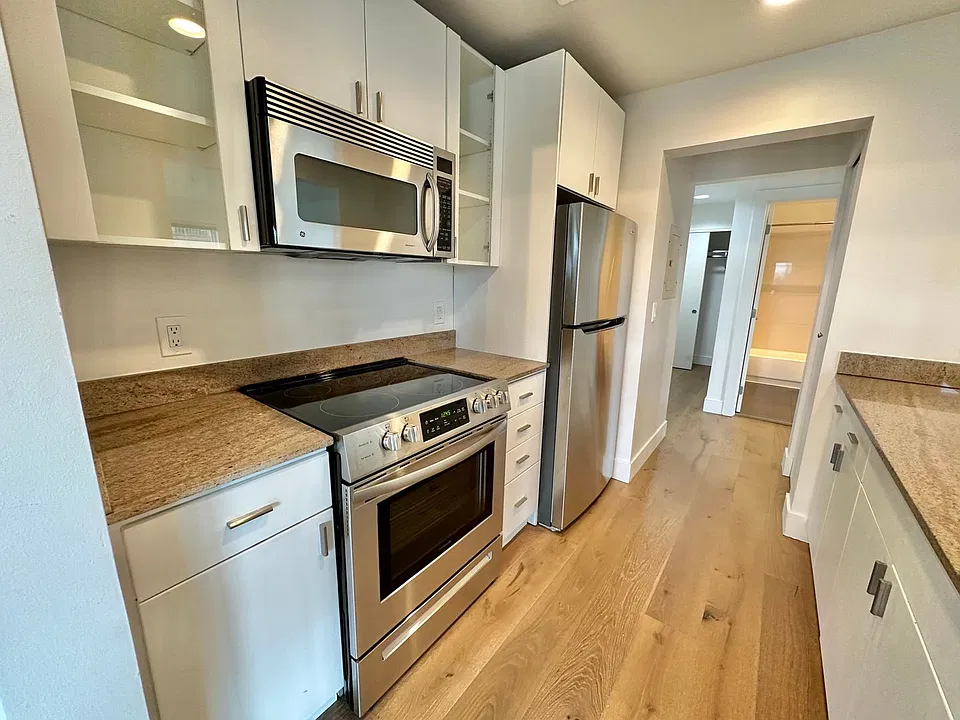 1711 E Olive Way #402