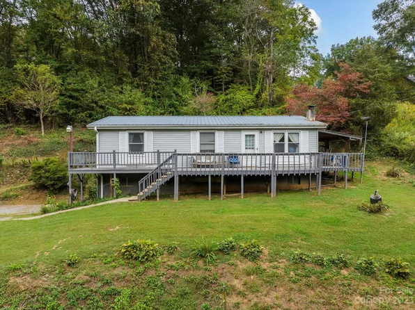 744 Crawford Rd, Waynesville, NC 28785
