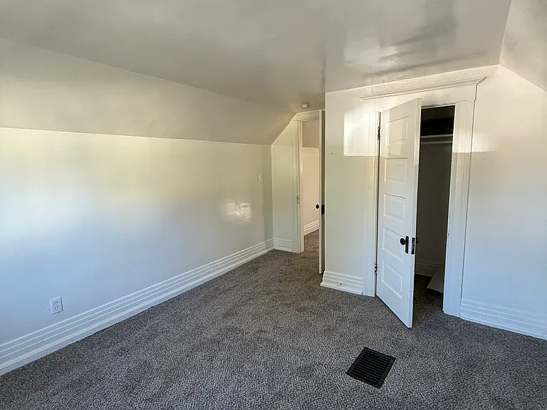 1420 Francis St #1 — Photo 8