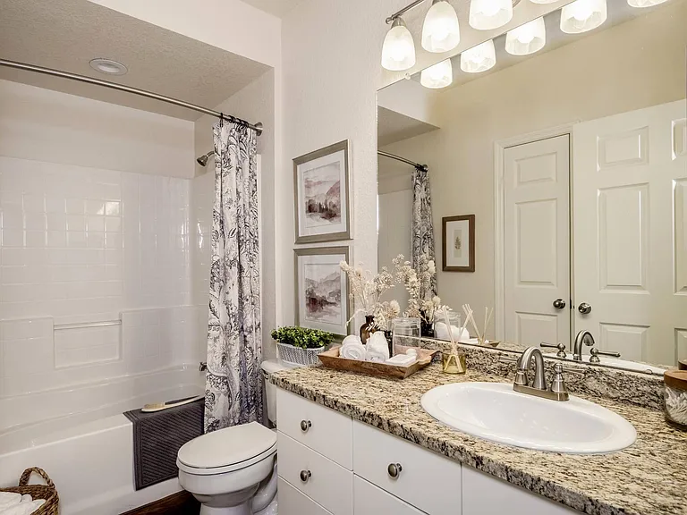 Modern bathroom vanity