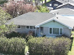 3403 E 19th St NW, Calgary, AB T2L2A9