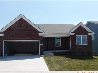 132 Landry Ln, Georgetown, KY 40324