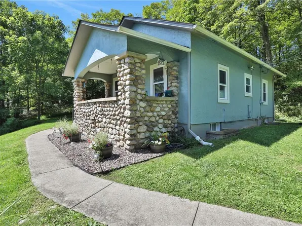 33 Horton Road, Bloomingburg, NY 12721