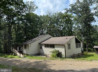 76 Schaeffer Hill Dr, Paw Paw, WV 25434