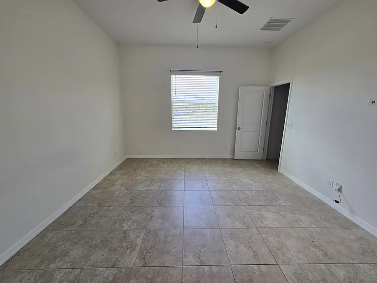 5325 Jubiloso Dr — Photo 10