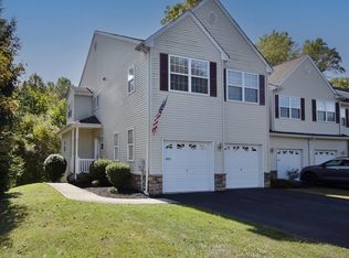 4001 Ridgecrest Dr, Wappingers Falls, NY 12590