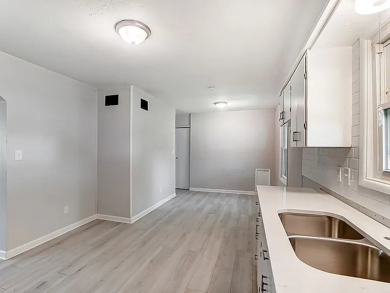 4423 Faraday Ct — Photo 12