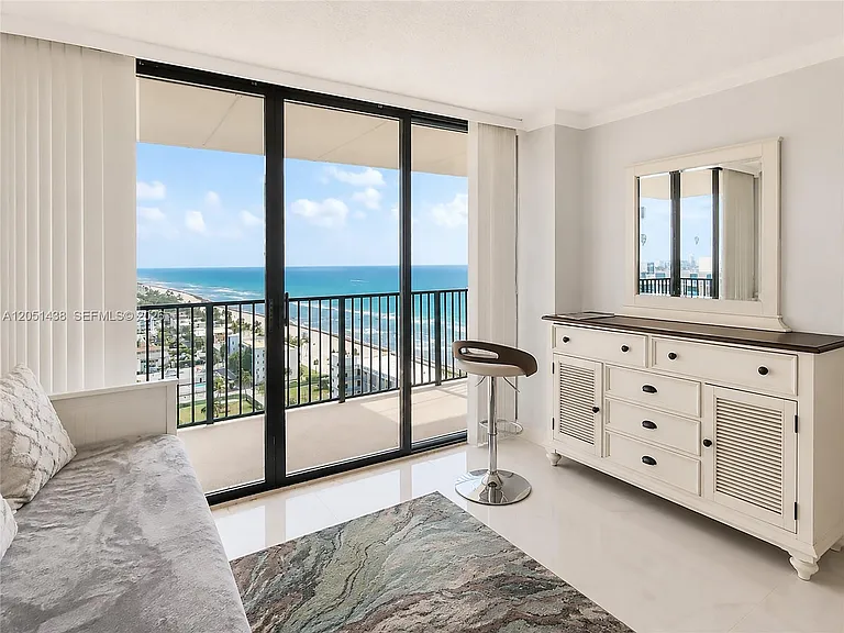 2201 S Ocean Dr #2005 — Photo 21