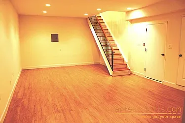 Rented by aptsandlofts.com