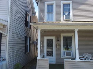 414 Locust St, Burnham, PA 17009
