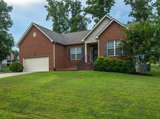 132 Iron Gate Ln, Dickson, TN 37055