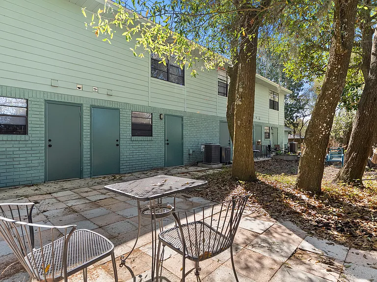 Briarwood Apartments — Photo 22