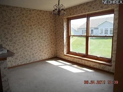 4th image of 153 Gleneagle Dr