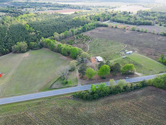 3rd image of 3058 Surrey Race Rd