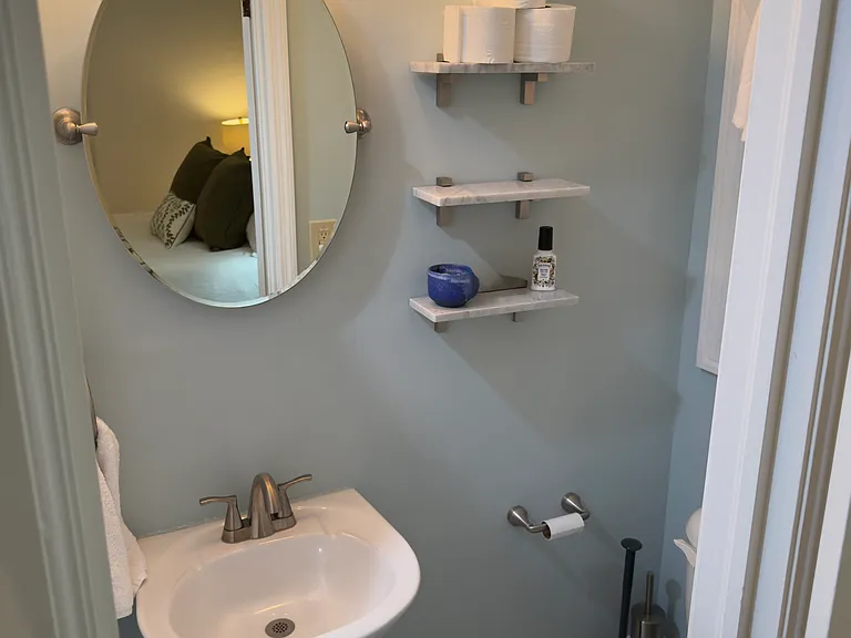 1301 Maxwell St — Photo 12