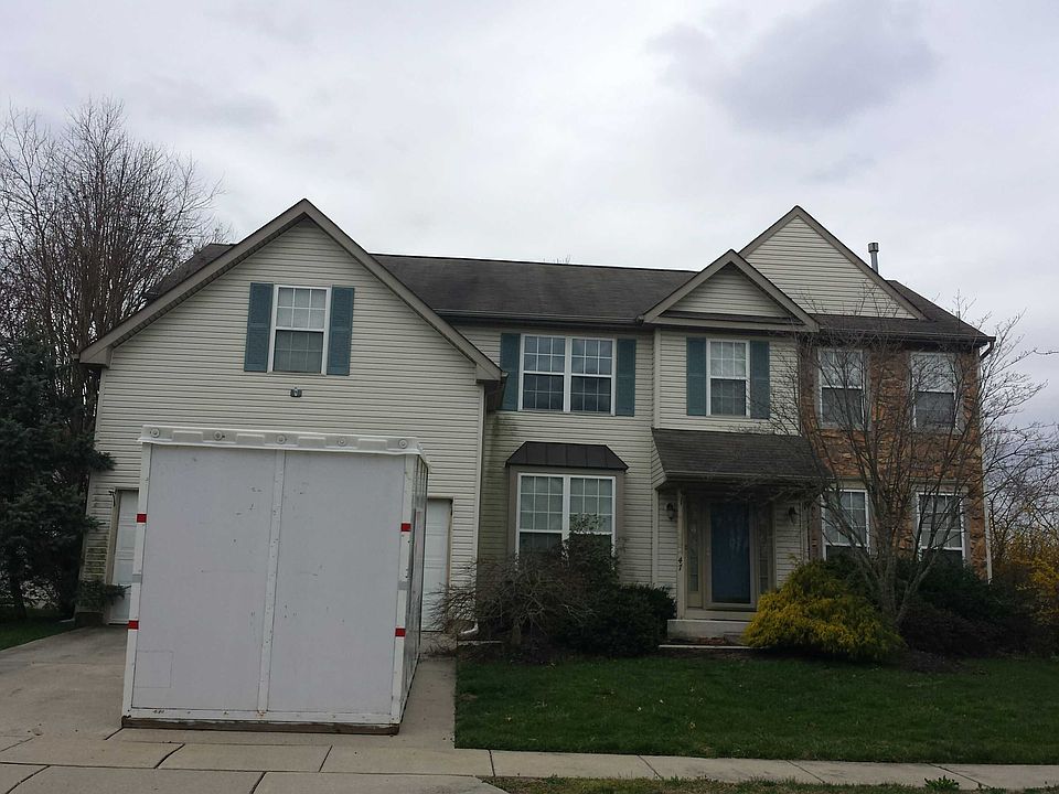 1st image of 47 Goldspire Ln