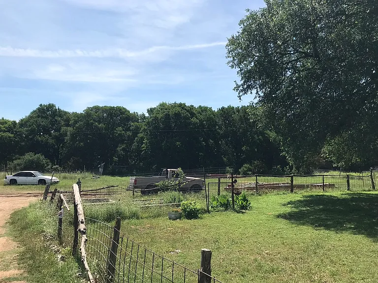 2222 Mount Gainor Rd — Photo 15