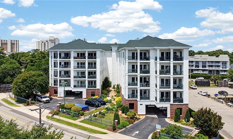 1st image of 2140 Vista Cir APT 202