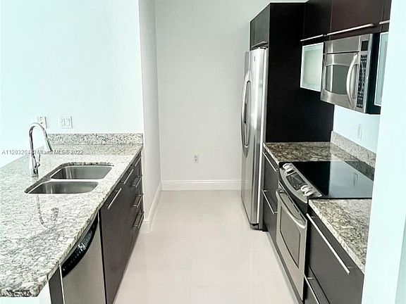 3rd image of 950 Brickell Bay Dr APT 3400