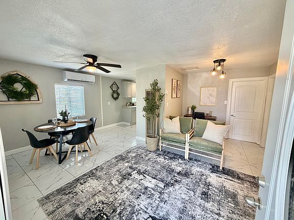 3rd image of 14557 Imperial Road