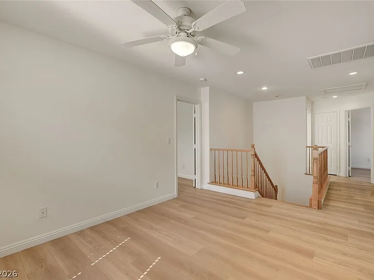 10808 Wallflower Ave — Photo 18