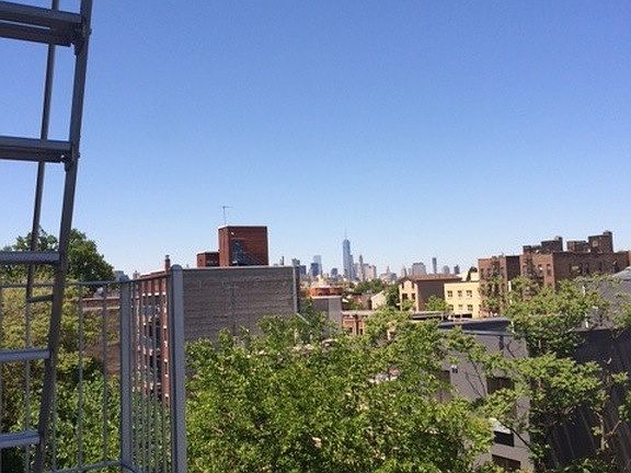 5th image of 753 Dekalb Ave