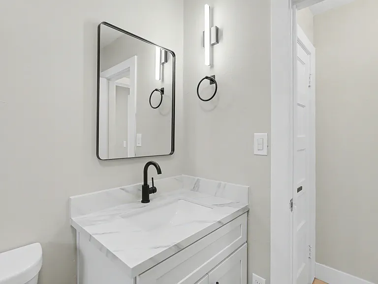 2725 I St #A — Photo 12