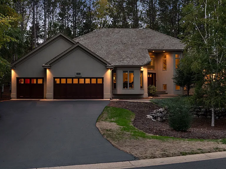 4390 Trillium Ln W — Photo 41