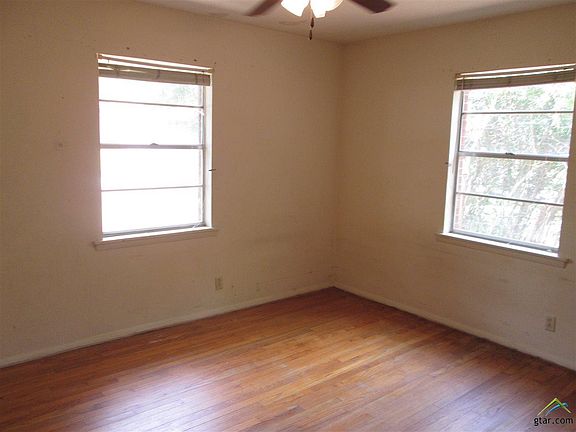 3rd image of 2003 E Faulkner St