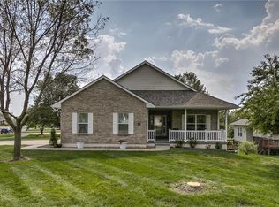 410 Victoria Ave, Excelsior Springs, MO 64024