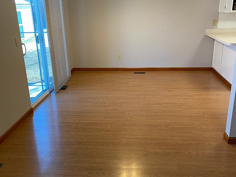 6102 S Everett St — Photo 5