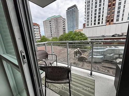 68 Merton St #410 Photo 1