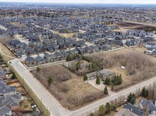 7753 10th Ave SW, Calgary, AB T3H 5E1