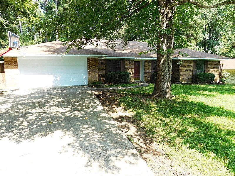 1st image of 3304 Heatherbrook Dr