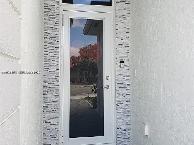 701 NW 127th Pl — Photo 2