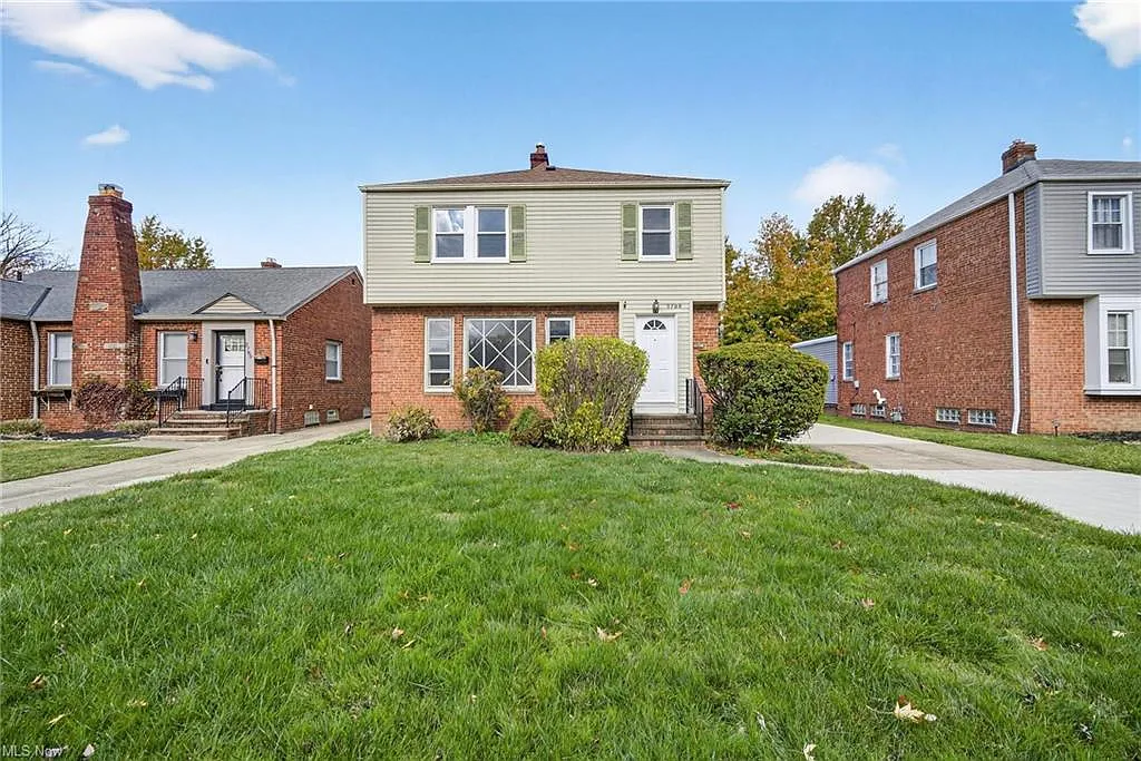 3 bed, 1.5 bath, 1770 sqft, $2,500 — Photo 1