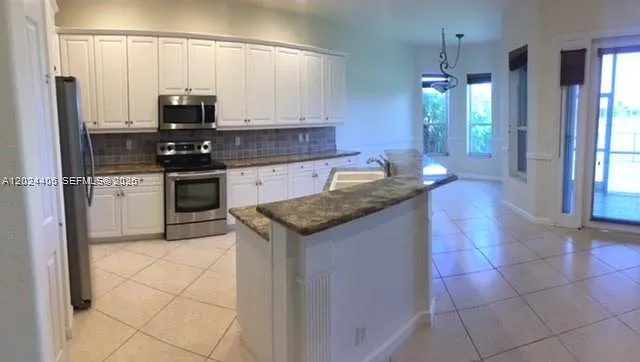 12400 NW 78th Mnr #0 — Photo 7