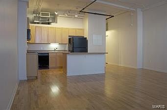 5th image of 1501 Locust 302