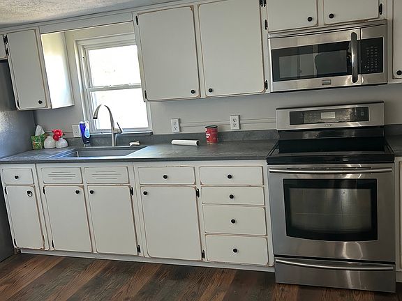 2nd image of 617 W Jefferson St #B