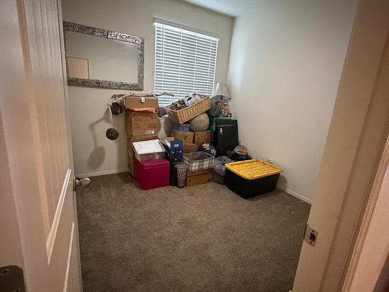 17621 W Daley Ln — Photo 21