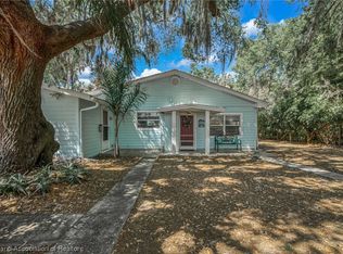 303 Lake Josephine Shores Rd, Sebring, FL 33875